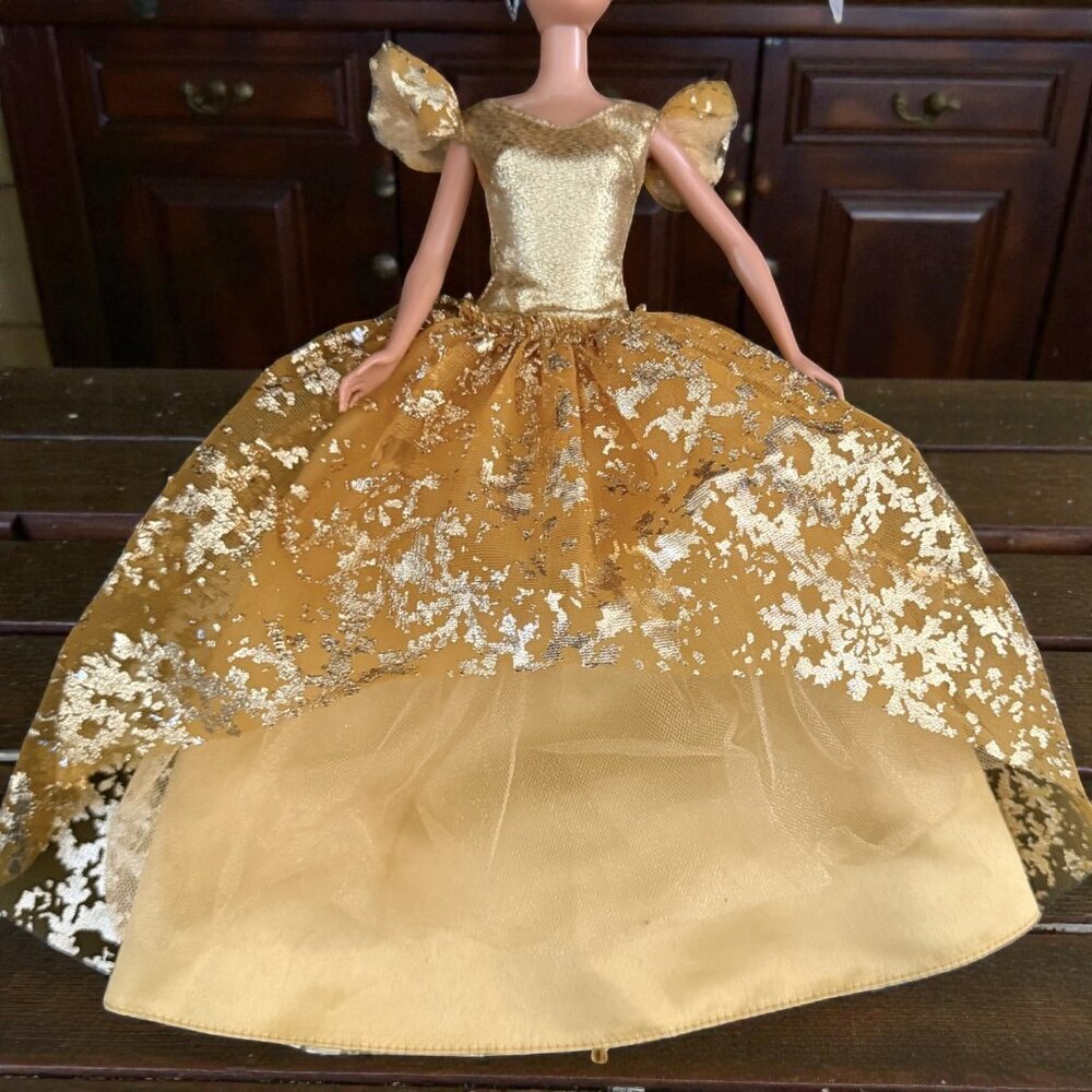 Disney Store Holiday Princess Gold Ball Gown Doll Outfit Metallic Lace Overlay